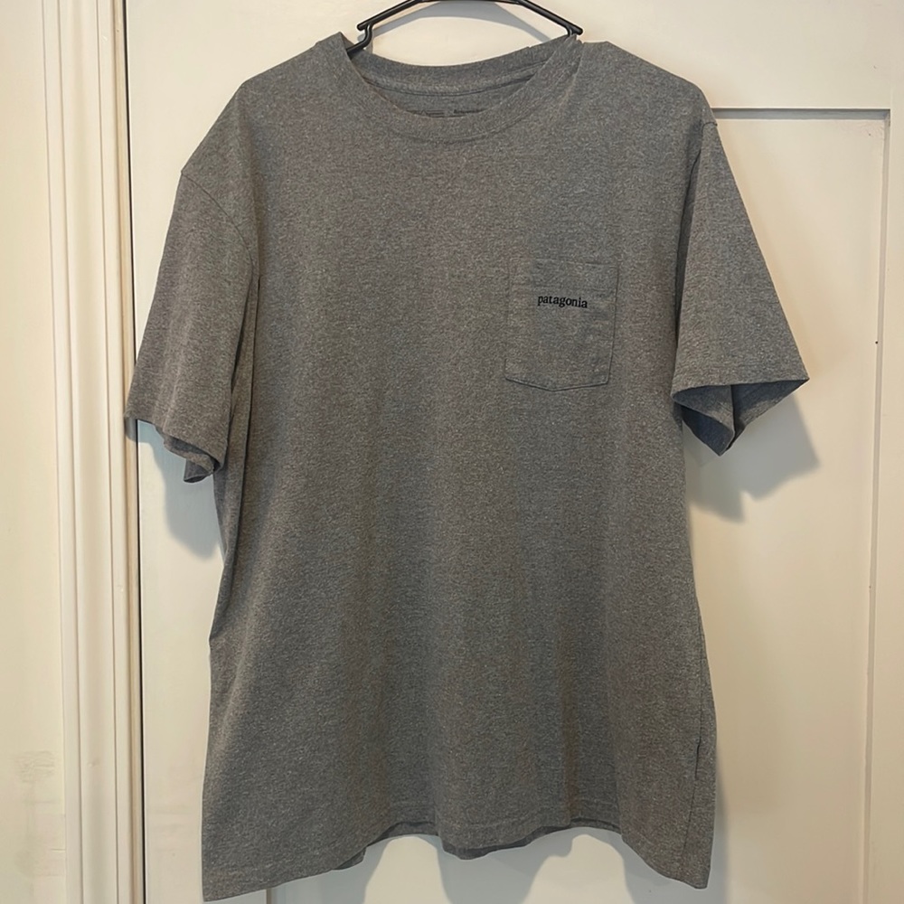Patagonia Responsibili-tee gray with front pocket